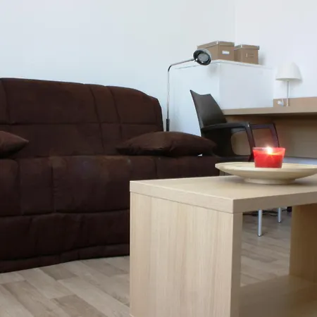 Résidence Uxco République Ex Suiteasy Appart hôtel *